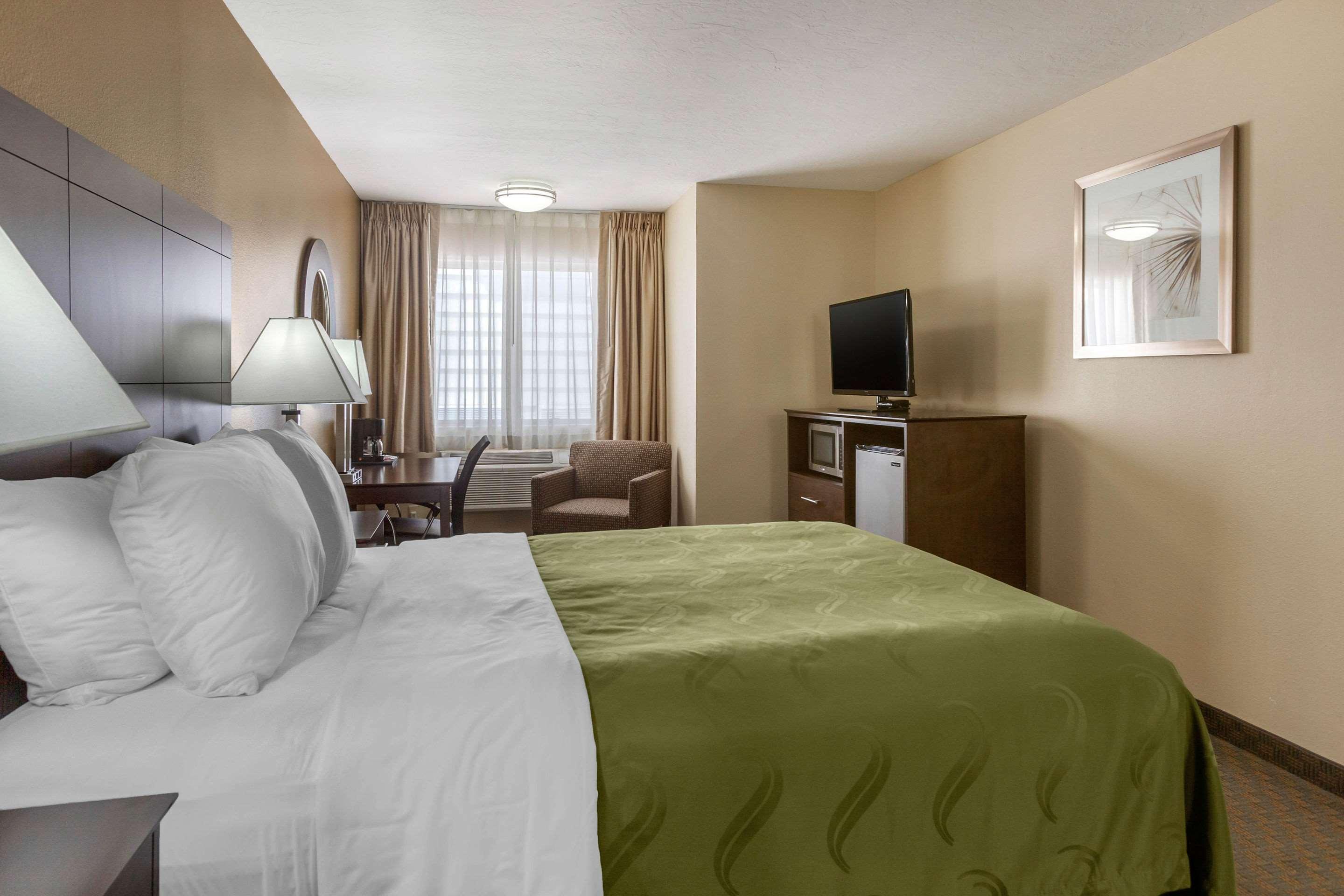 Quality Inn Ontario Exterior photo
