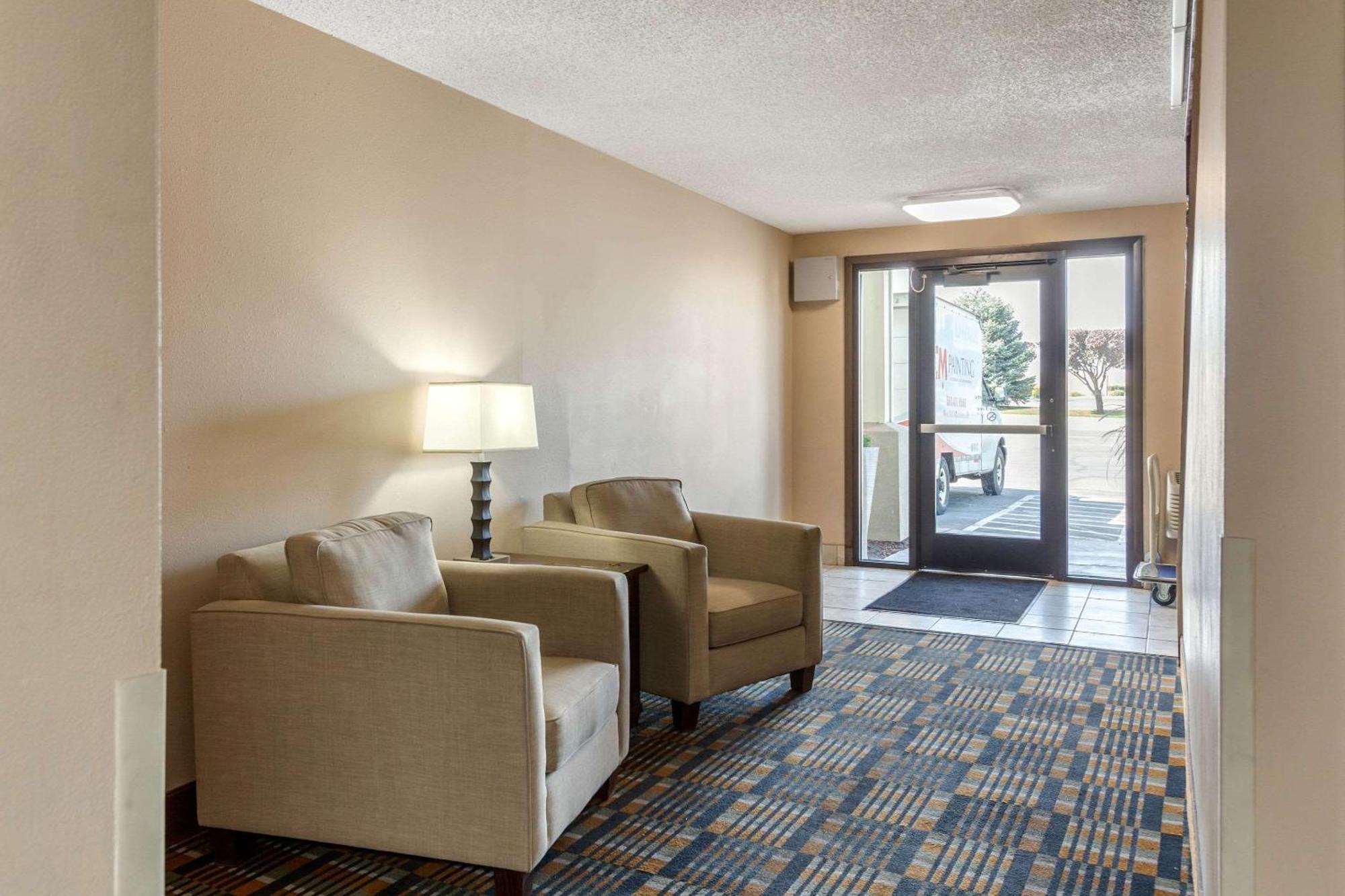 Quality Inn Ontario Exterior photo