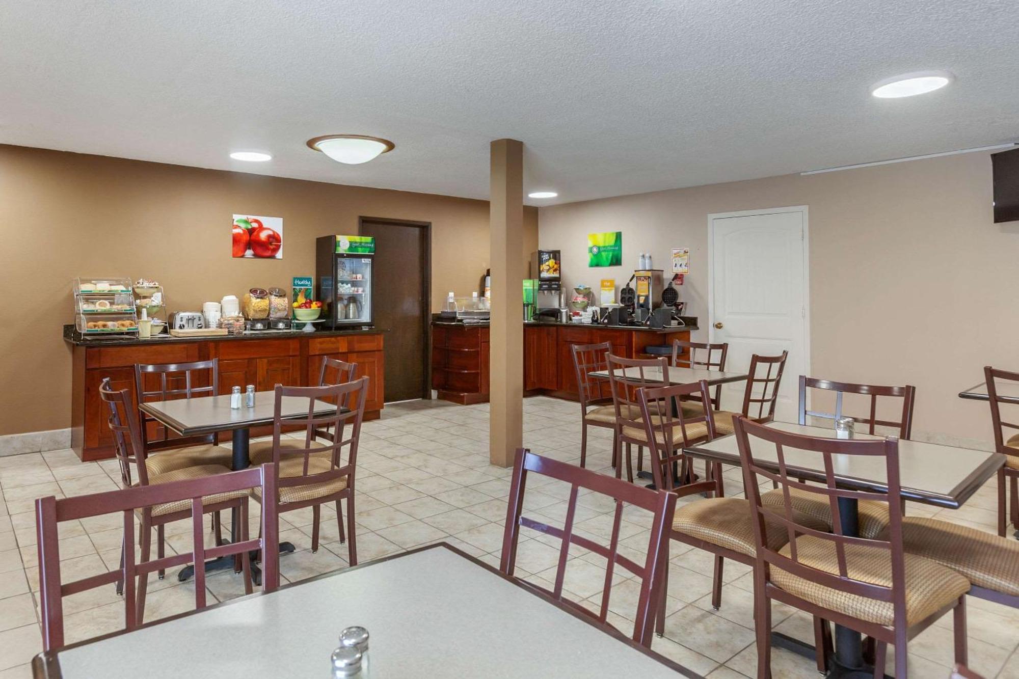 Quality Inn Ontario Exterior photo
