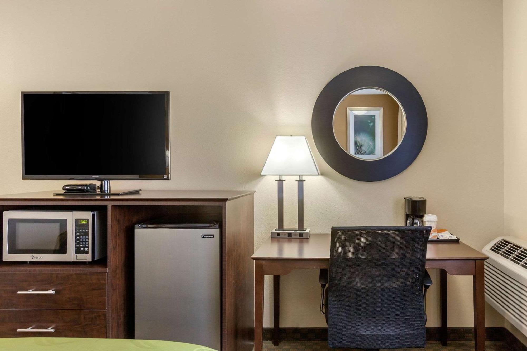 Quality Inn Ontario Exterior photo