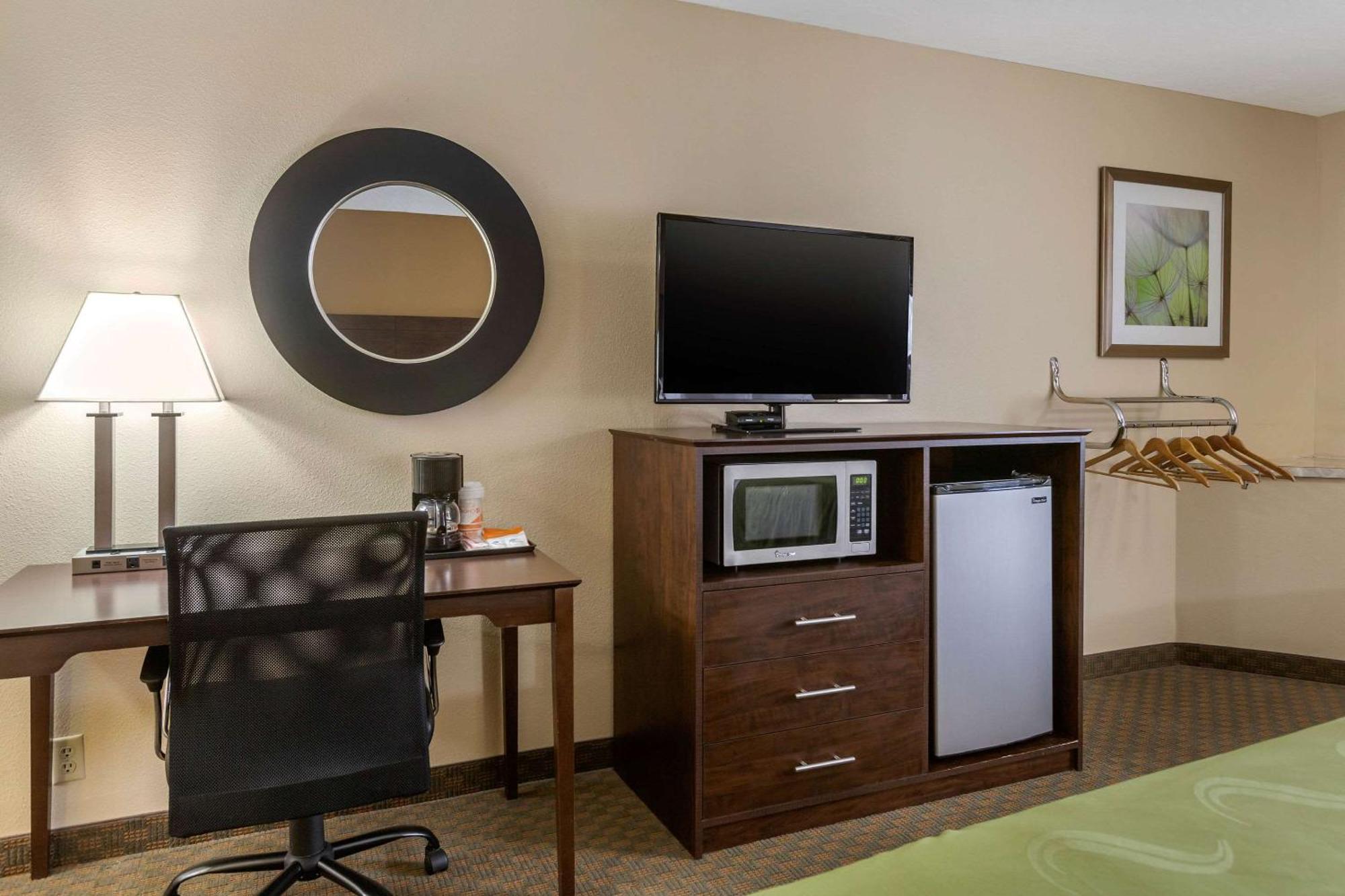 Quality Inn Ontario Exterior photo