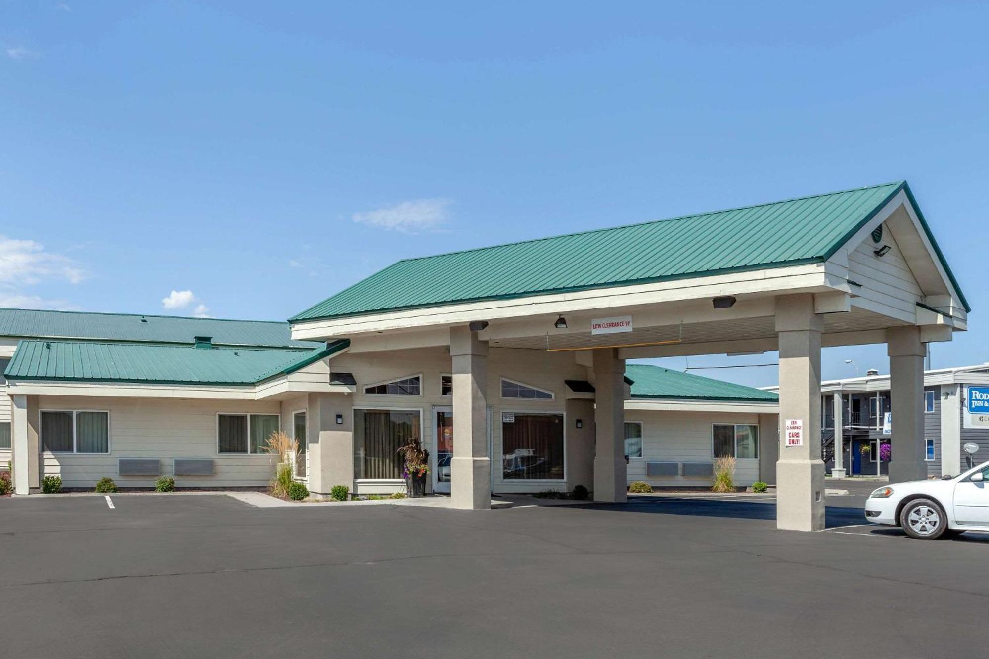 Quality Inn Ontario Exterior photo