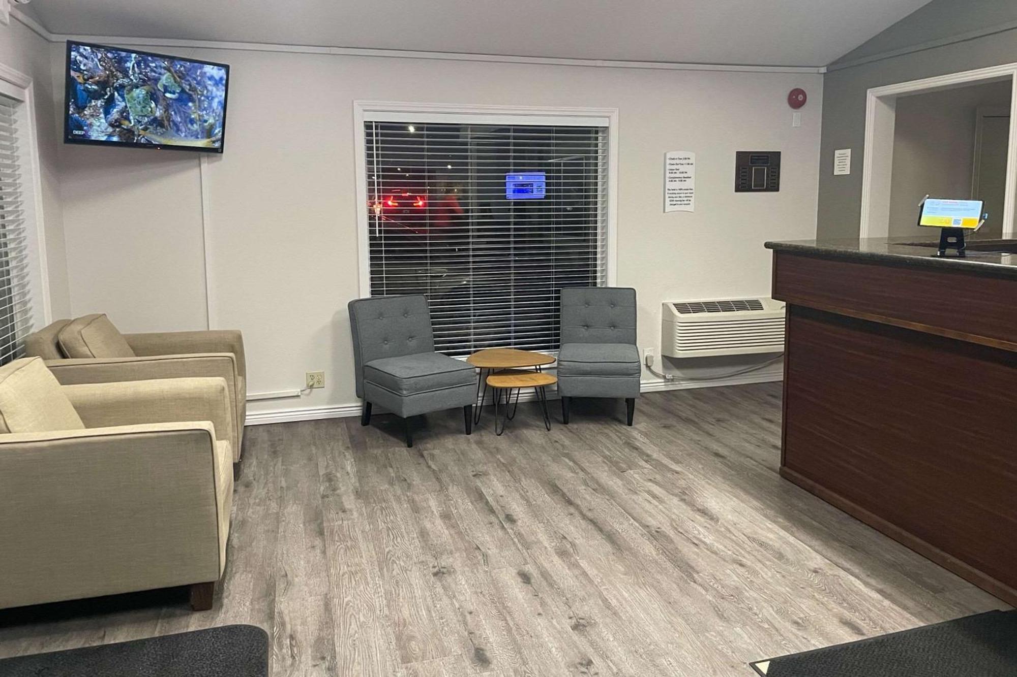 Quality Inn Ontario Exterior photo