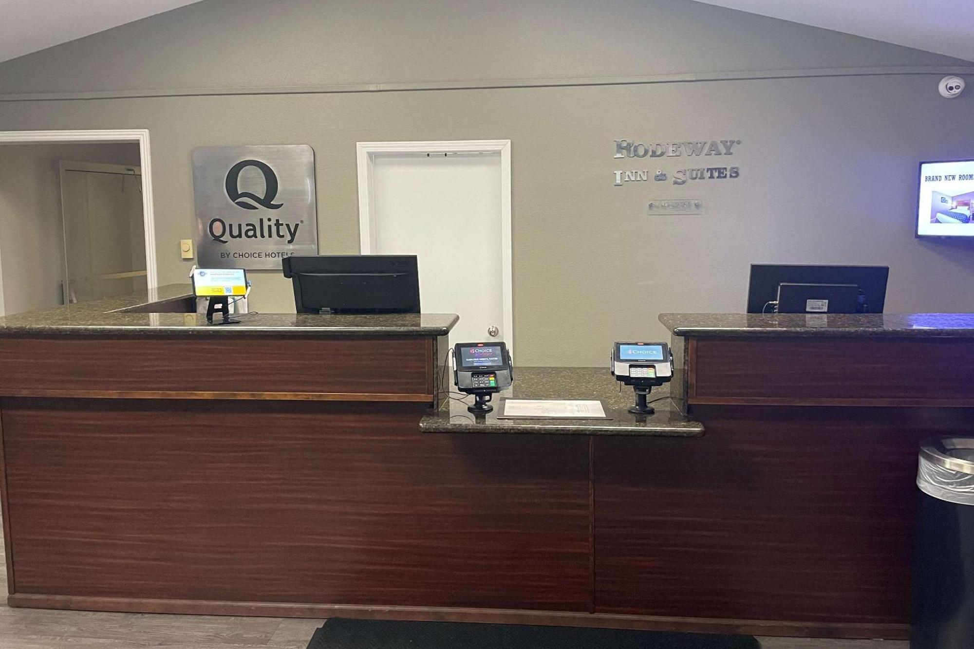 Quality Inn Ontario Exterior photo