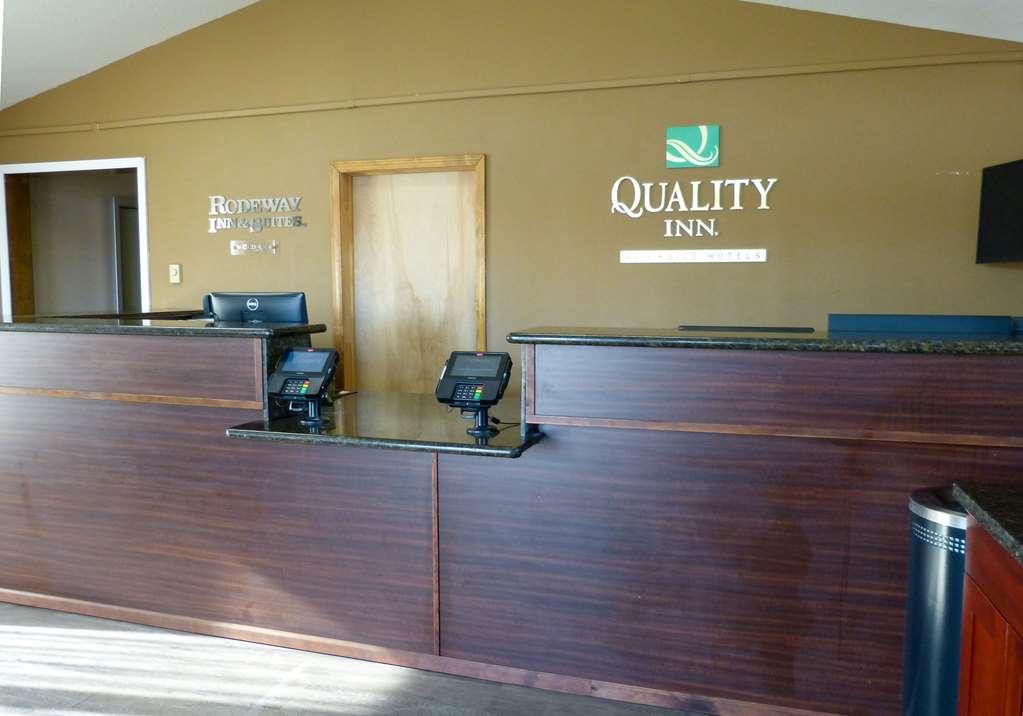 Quality Inn Ontario Interior photo