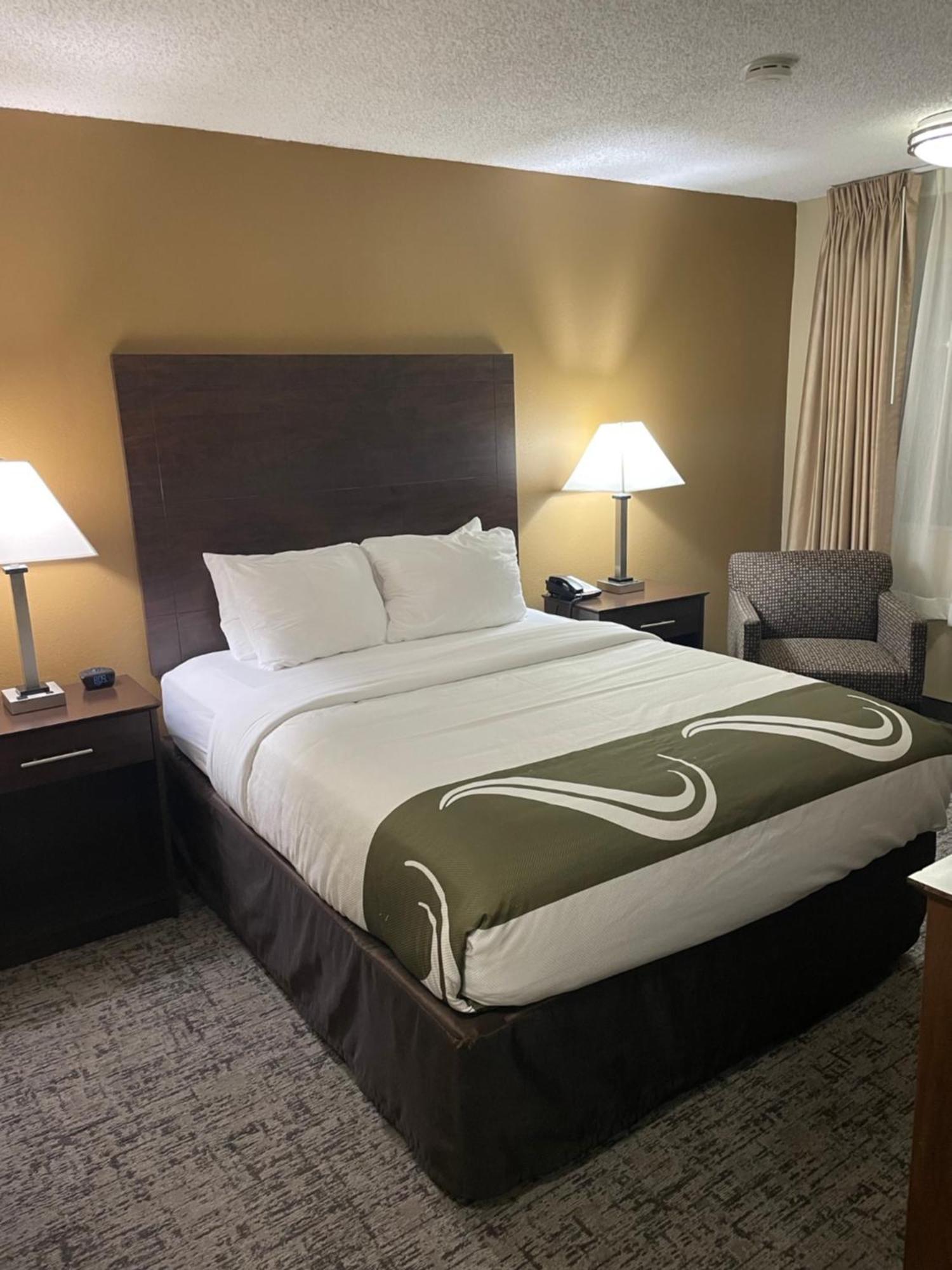 Quality Inn Ontario Exterior photo